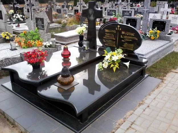 Czarny granit